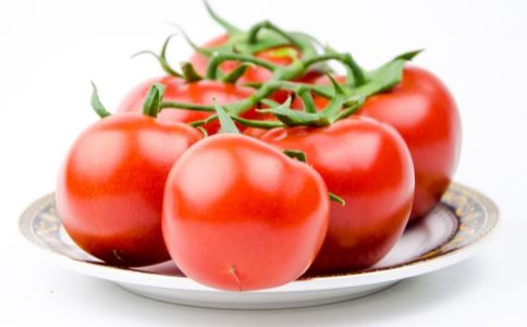 吃西红柿也会中毒 西红柿有毒吗 空腹能吃西红柿吗